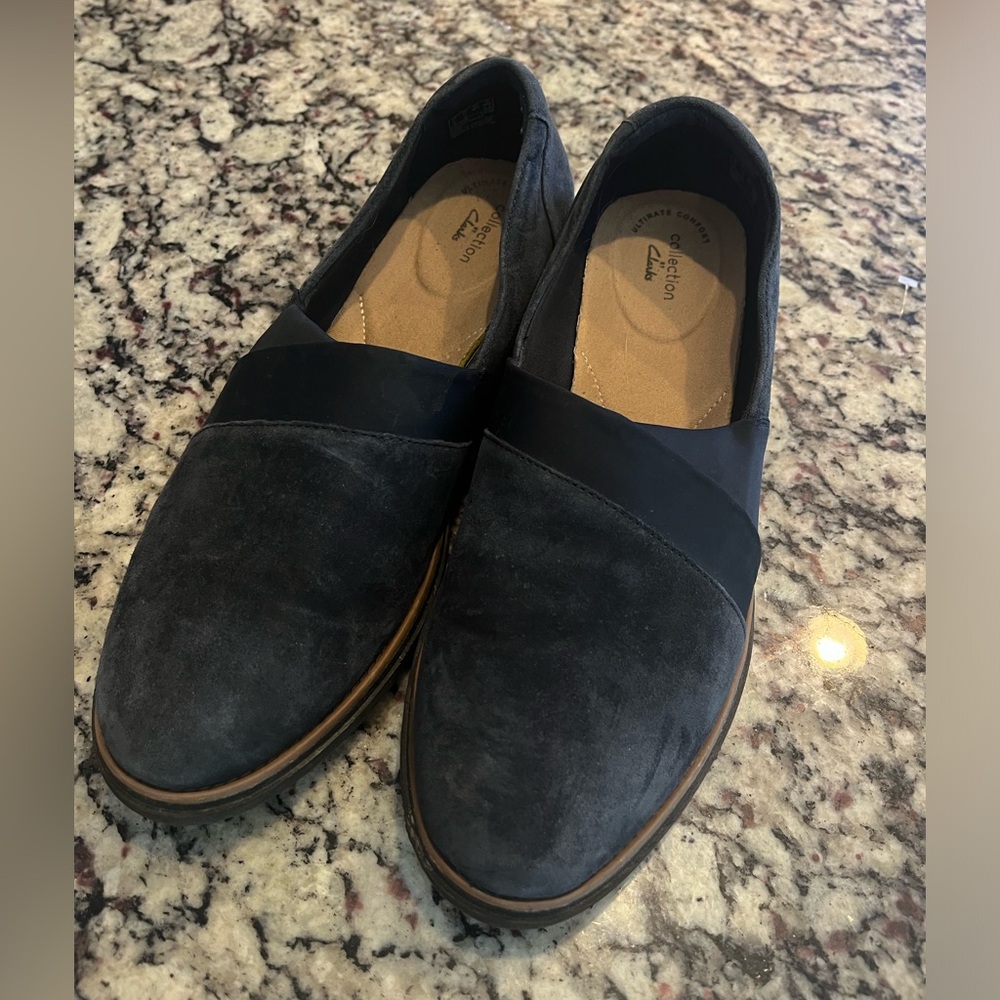 CLARKS Kayleigh Slip Womens Size 11 Navy Suede Slip On Loafer Cushioned Shoes
